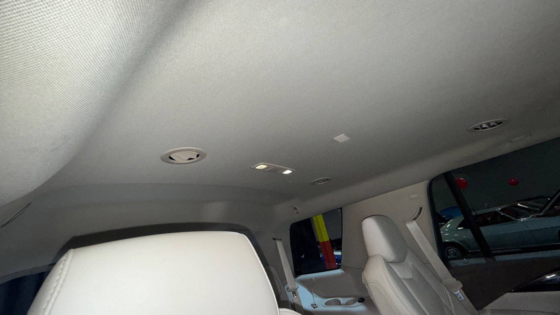 Used 2015 Cadillac Escalade Luxury image 73