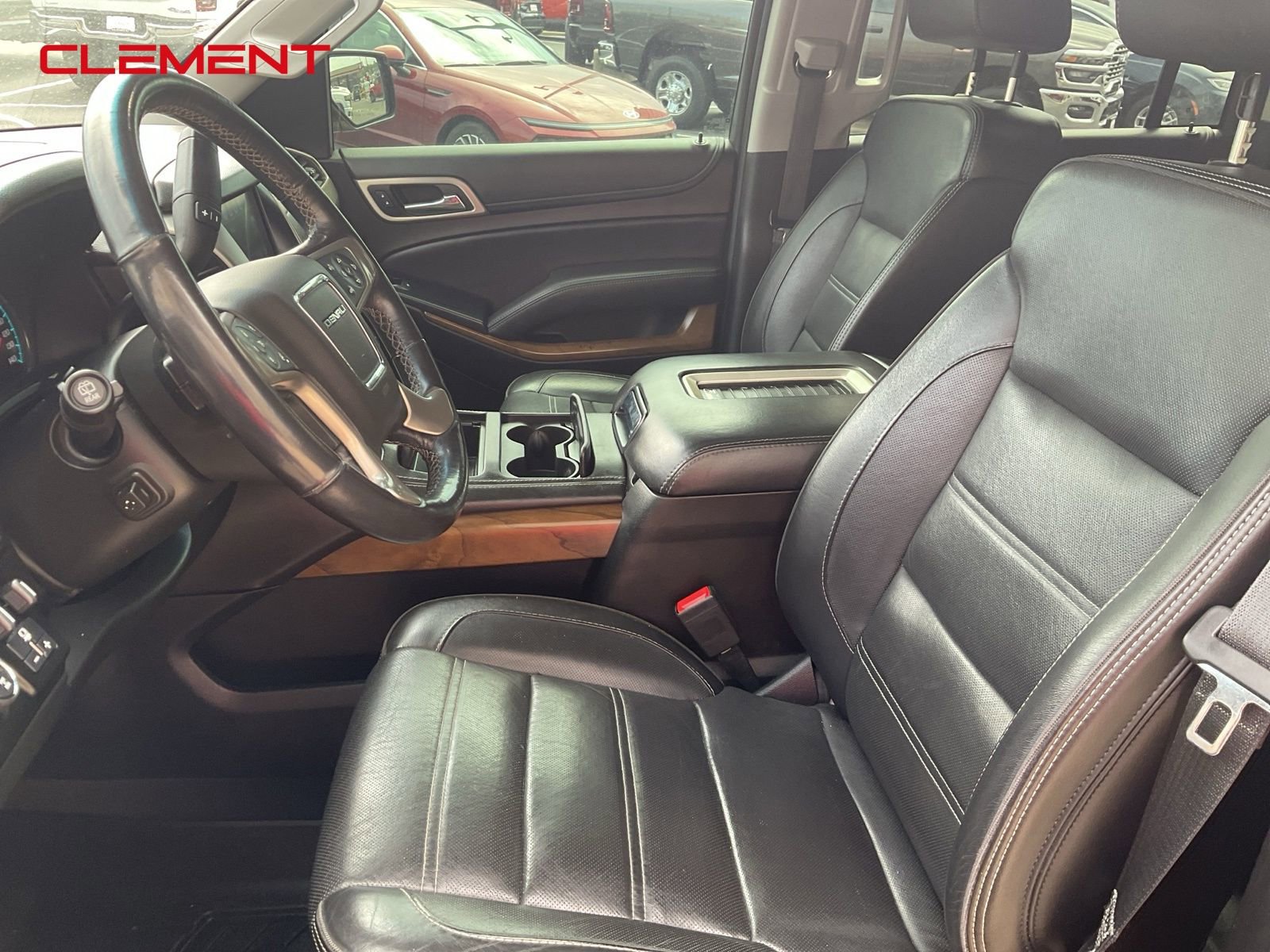 Used 2020 GMC Yukon XL Denali image 21