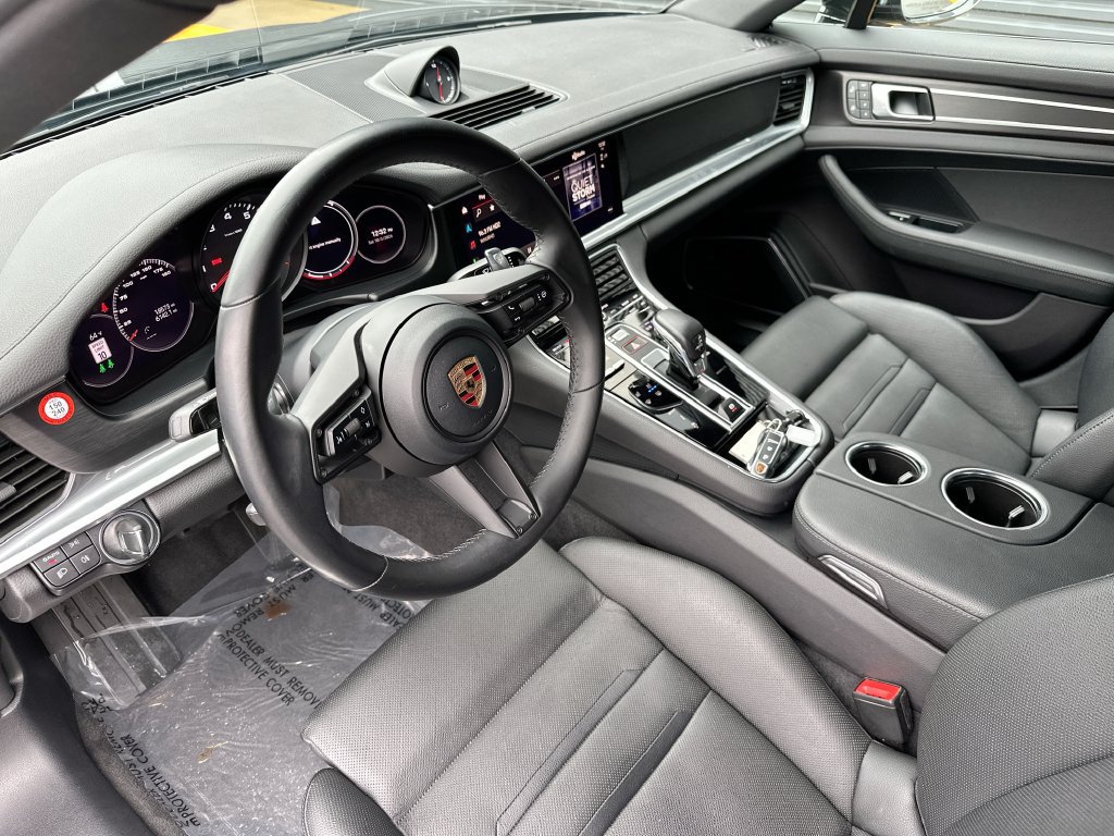 Certified 2023 Porsche Panamera 4 Platinum Edition AWD/4WD image 4