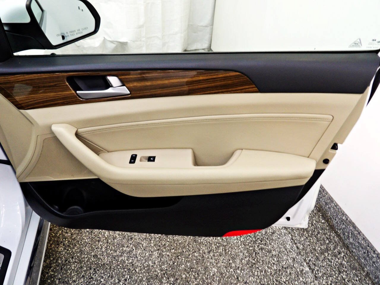 Used 2016 Hyundai Sonata Limited FWD image 11