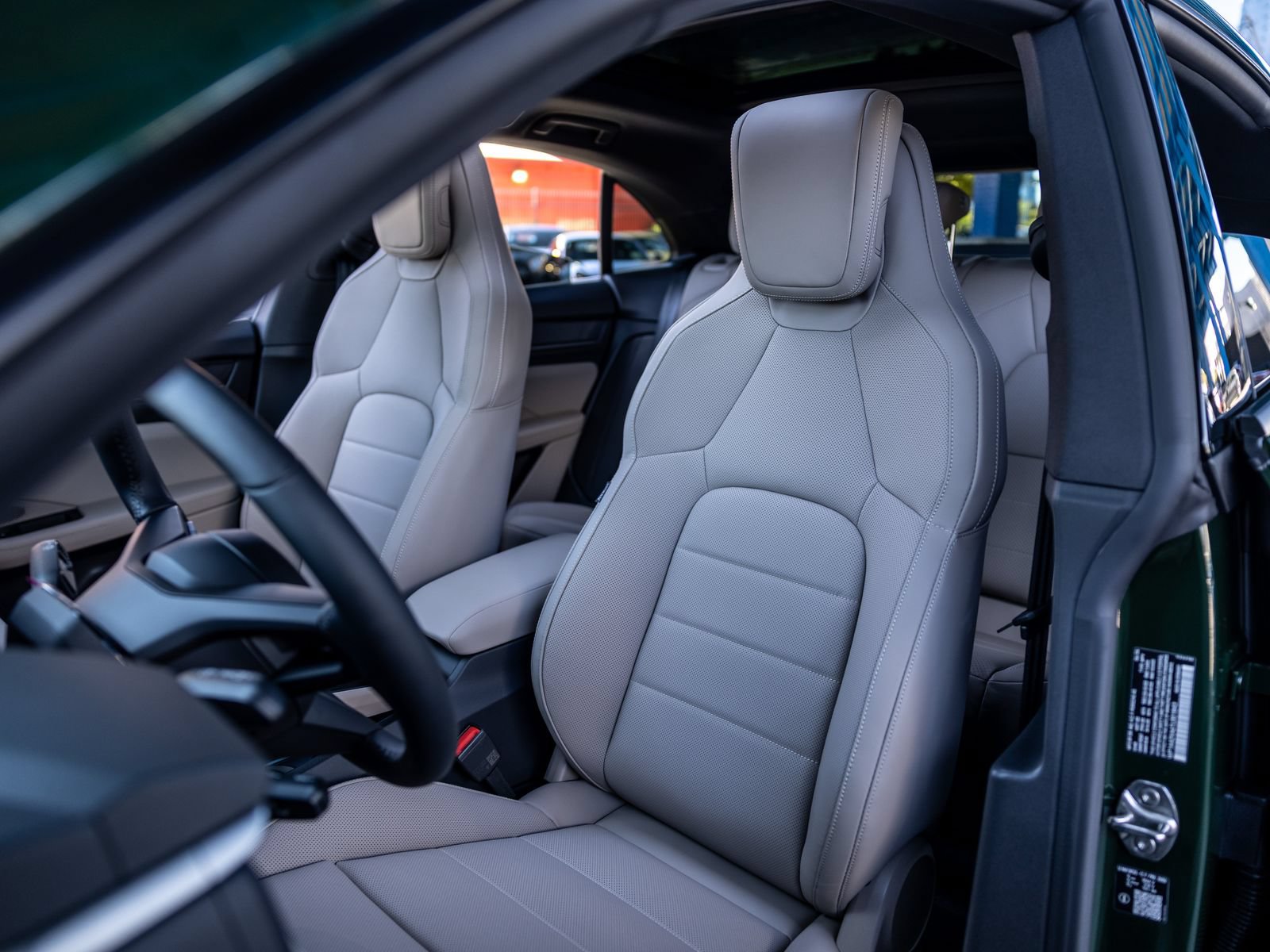 New 2026 Porsche Macan 4 Electric AWD/4WD image 5