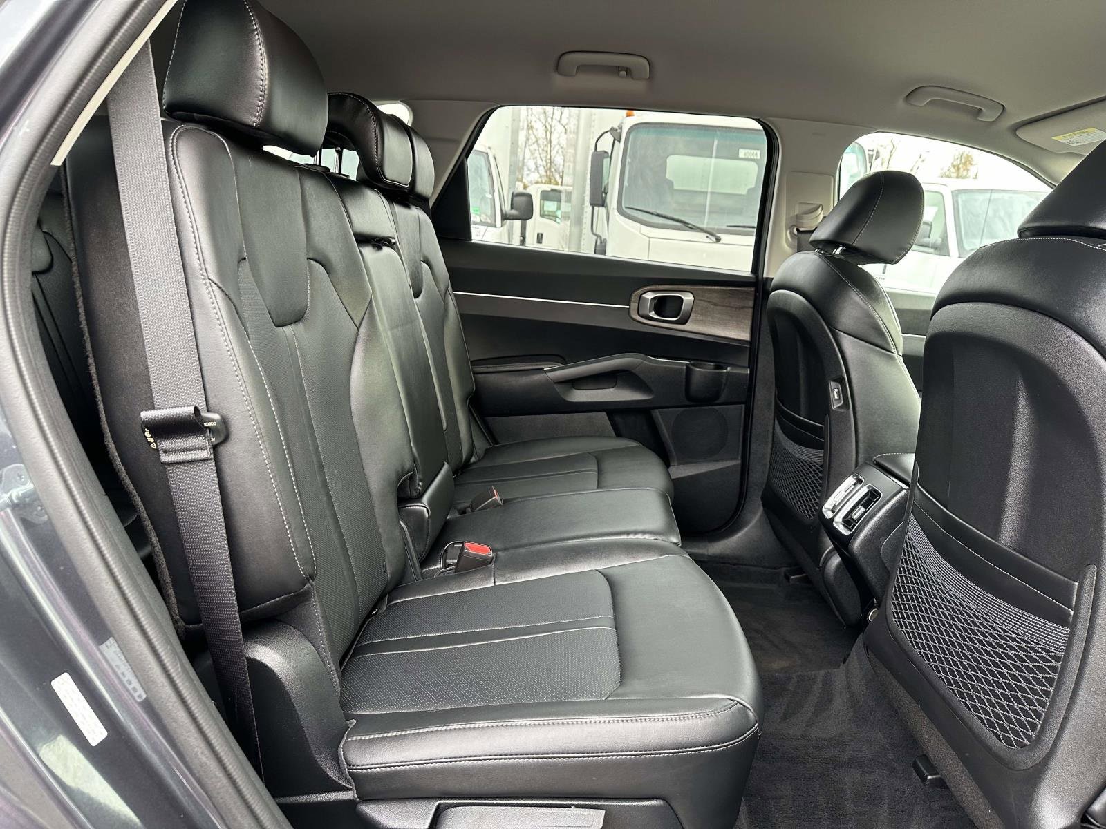 Used 2022 Kia Sorento S image 25