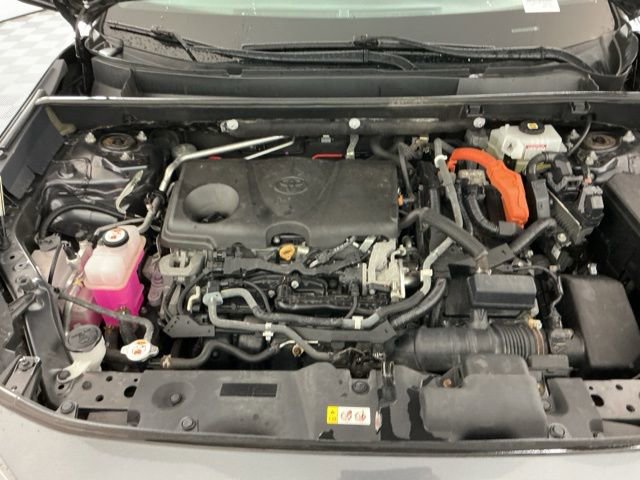 Used 2021 Toyota RAV4 LE image 28