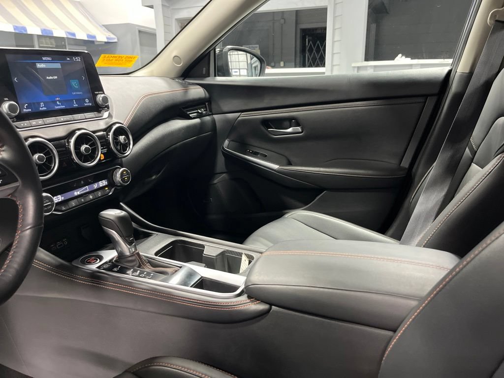 Used 2023 Nissan Sentra SR w/ SR Premium Package FWD image 18