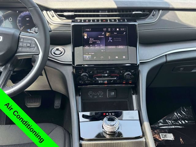 New 2026 Jeep Grand Cherokee L 4WD image 11