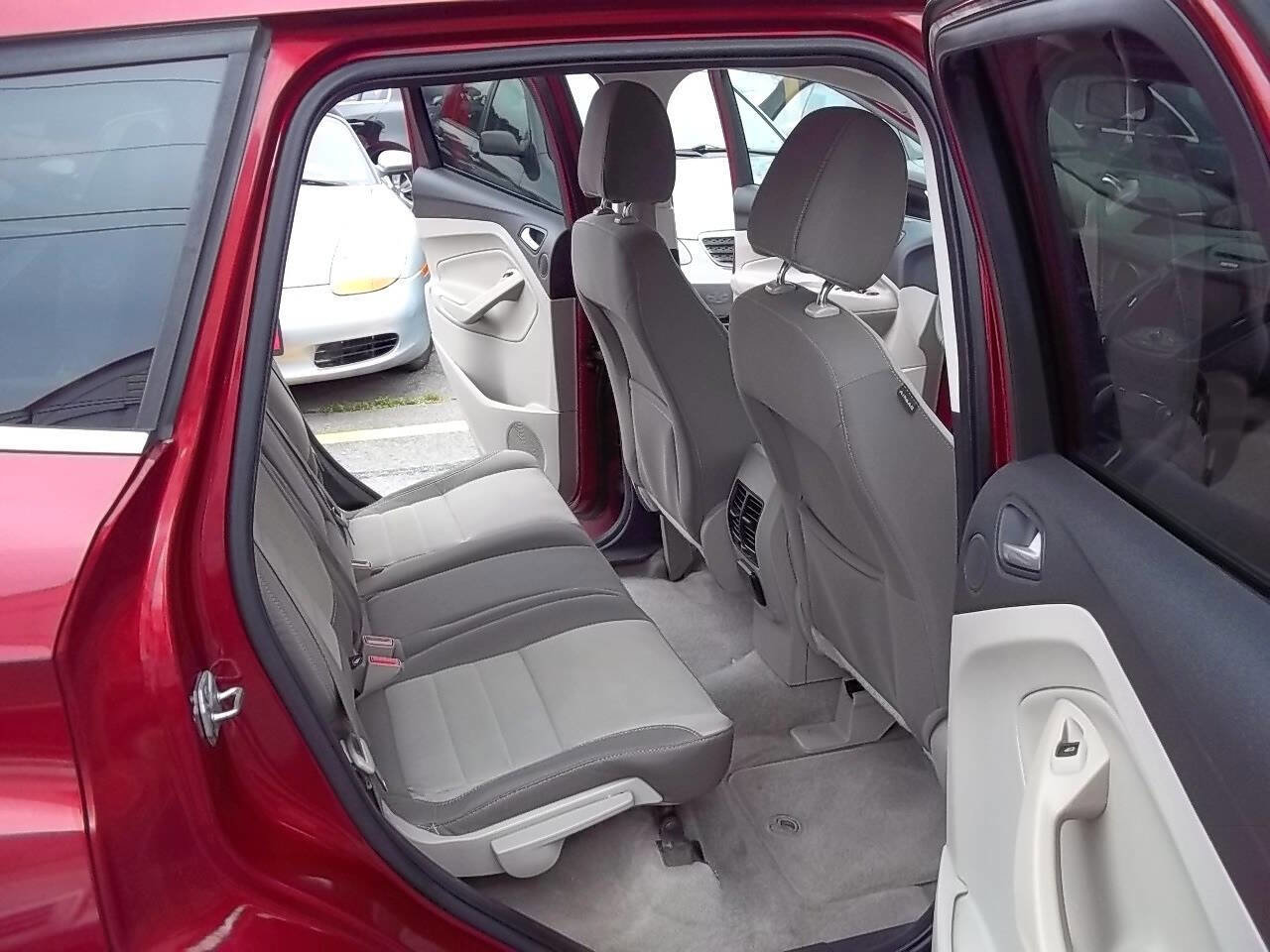 Used 2014 Ford Escape SE w/ Equipment Group 201A FWD image 11