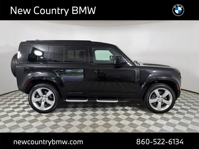 Used 2022 Land Rover Defender 110 X-Dynamic SE AWD/4WD image 8