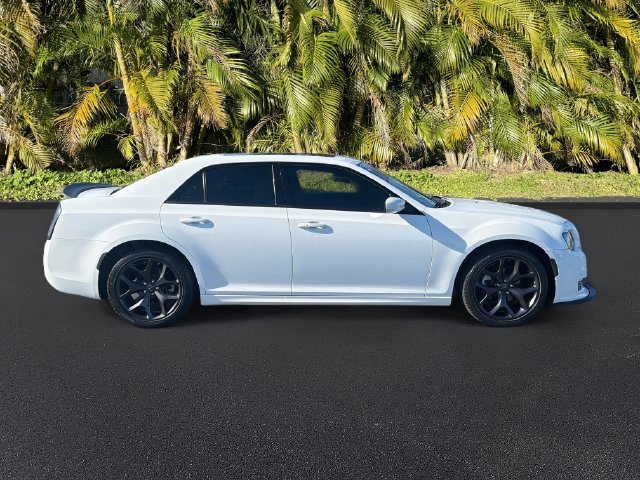 Used 2023 Chrysler 300 Touring L w/ Popular Equipment Group RWD image 4
