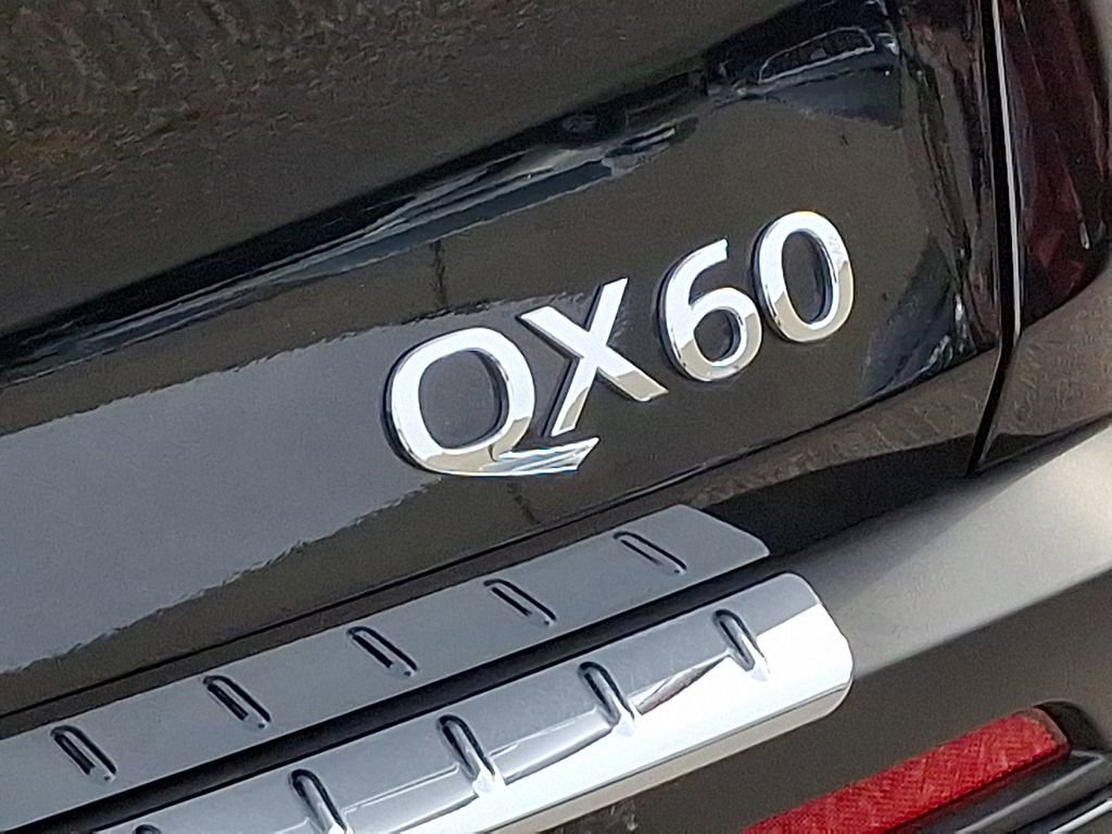 Used 2025 INFINITI QX60 Sensory w/ Vision Package image 34