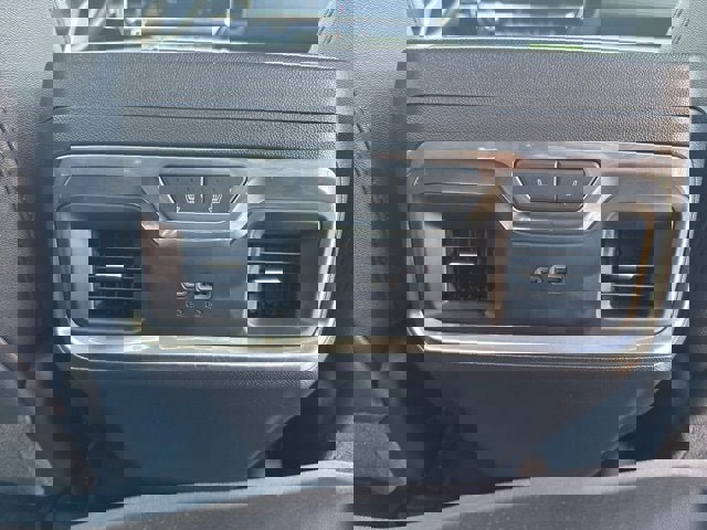 Certified 2023 GMC Sierra 1500 SLT w/ SLT Premium Package image 13