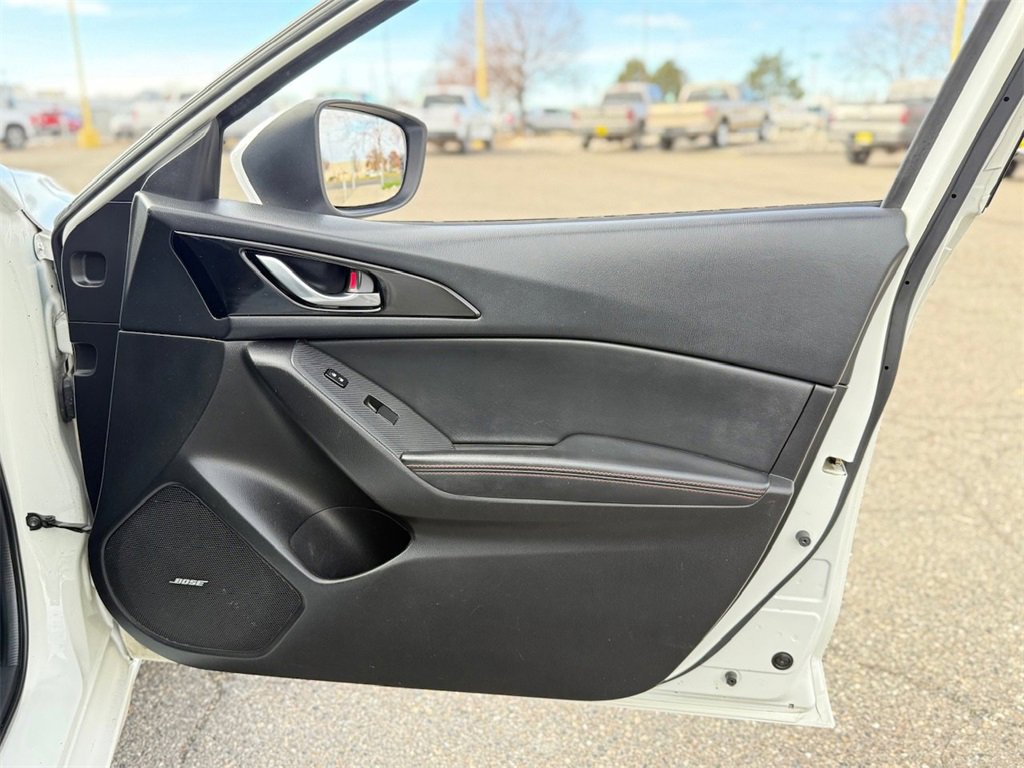Used 2015 MAZDA MAZDA3 s Grand Touring image 42