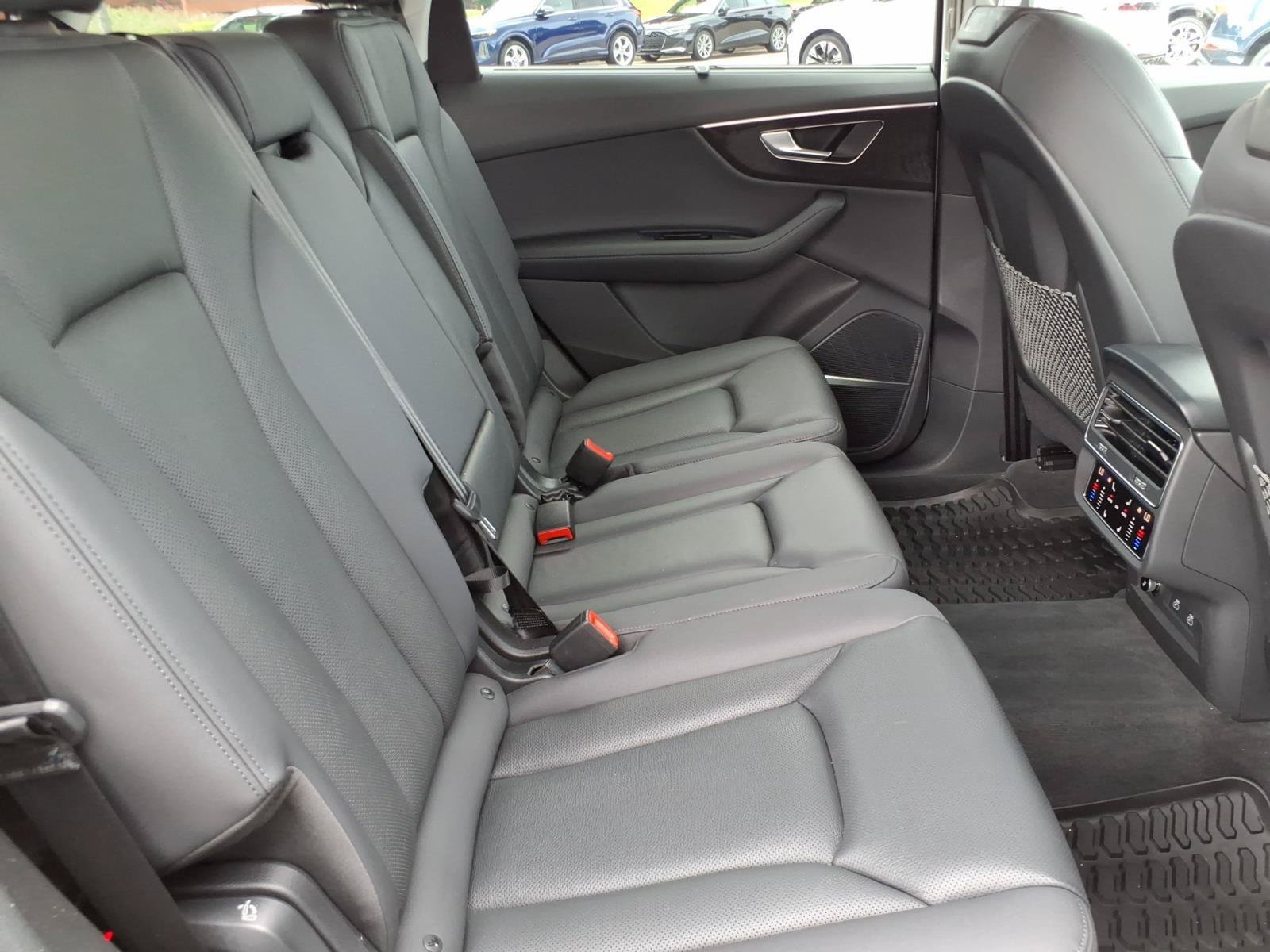 Used 2023 Audi Q7 3.0T Premium Plus w/ Premium Plus Package AWD/4WD image 26