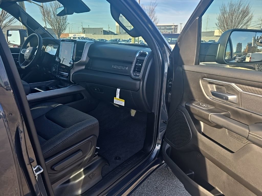 New 2026 RAM 1500 4x4 Crew Cab image 19