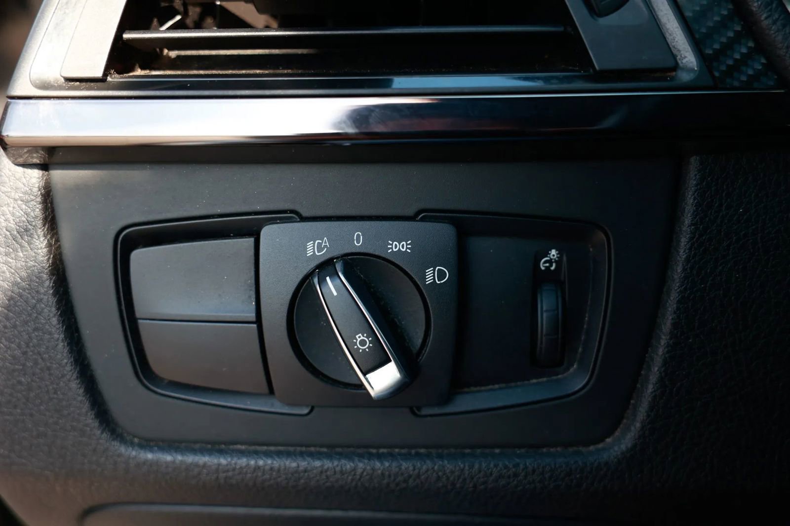 Used 2015 BMW M4 Convertible image 51