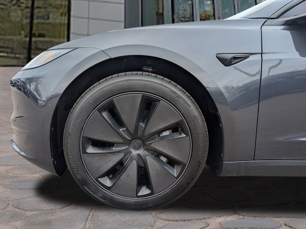 Used 2025 Tesla Model 3 Long Range image 11