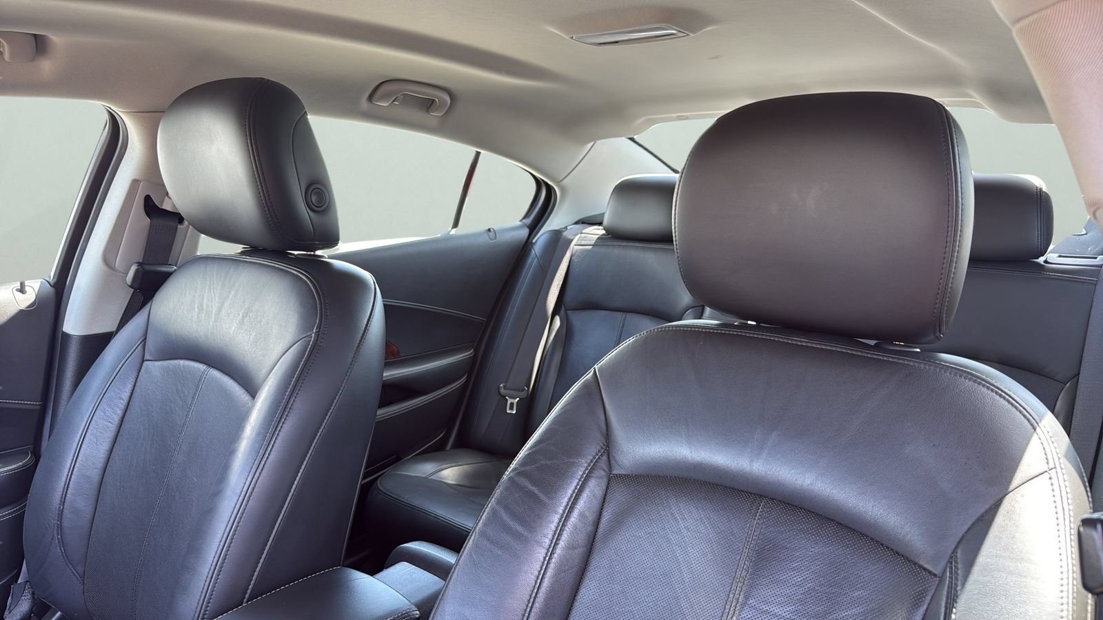 Used 2012 Buick LaCrosse Touring FWD image 9