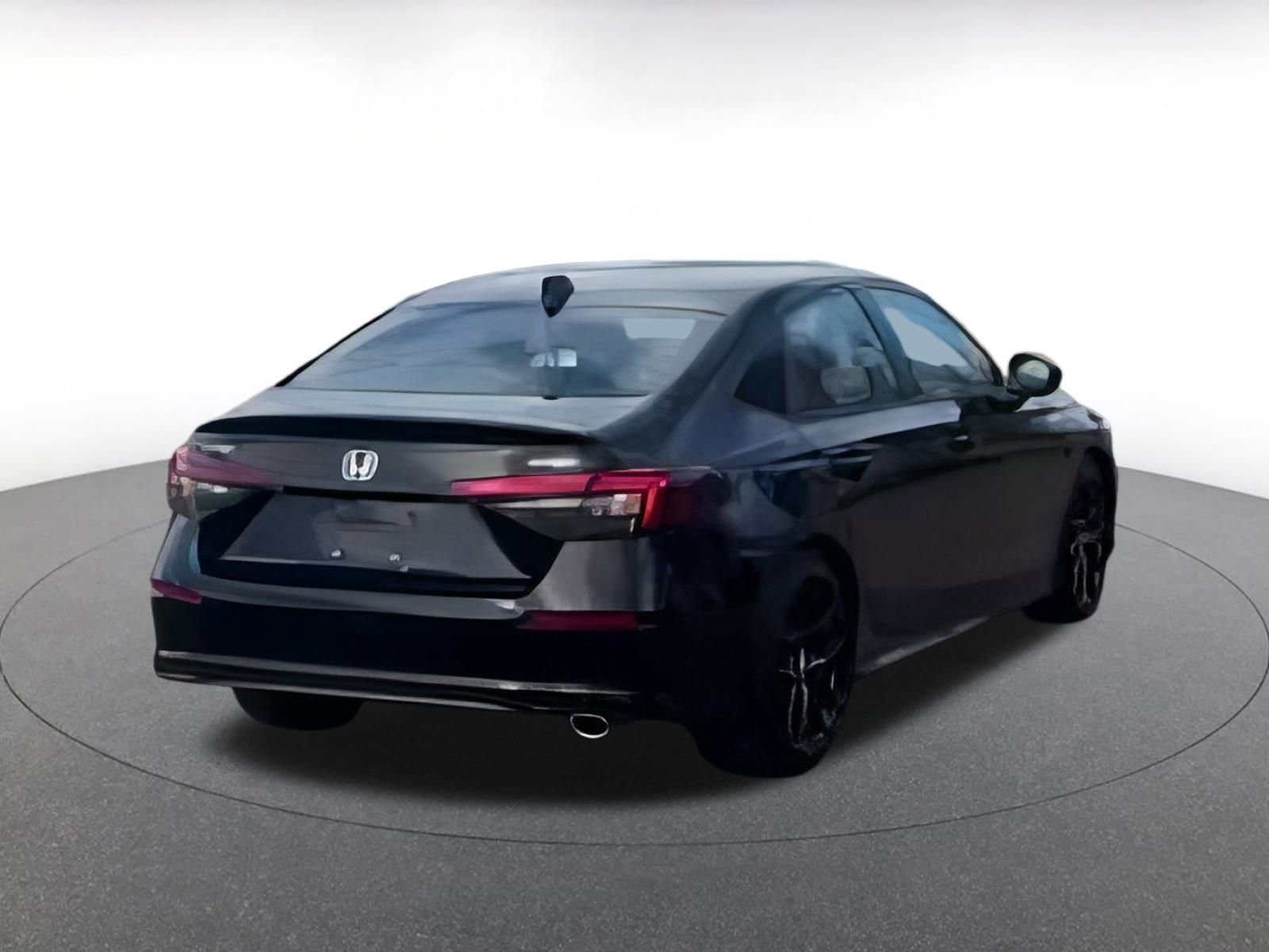 Used 2025 Honda Civic Sport image 4