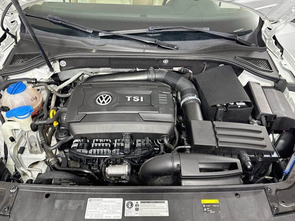 Used 2017 Volkswagen Passat 1.8T SEL Premium FWD image 18
