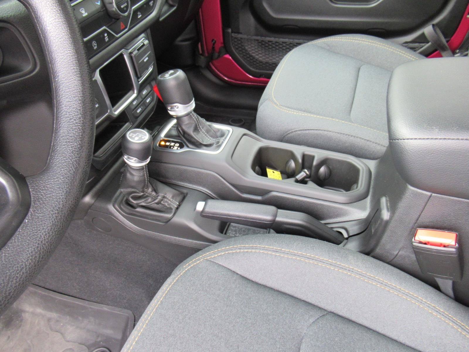 Used 2024 Jeep Wrangler Sport AWD/4WD image 15