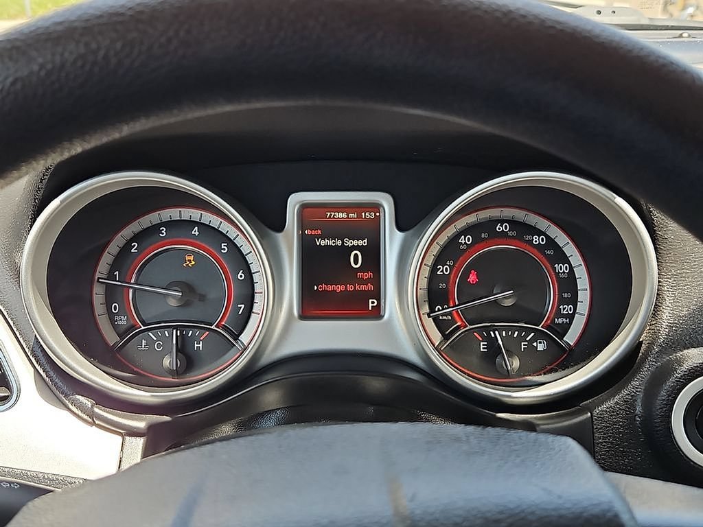 Used 2020 Dodge Journey SE FWD image 28