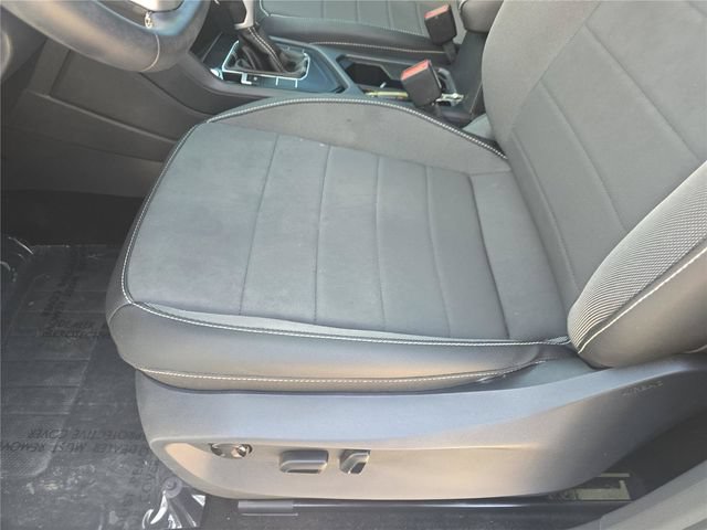 Used 2024 Volkswagen Taos SE FWD image 15