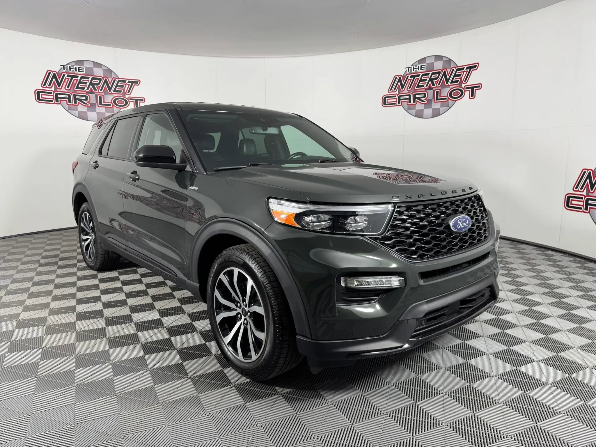 Used 2022 Ford Explorer ST-Line AWD/4WD image 8