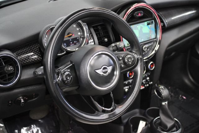 Used 2018 MINI Cooper S FWD image 14