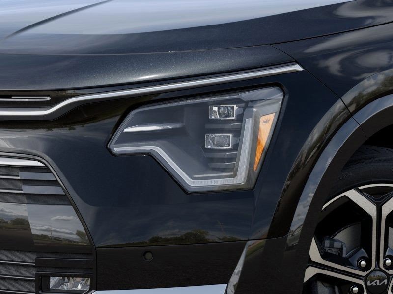 New 2025 Kia Niro SX Touring image 11