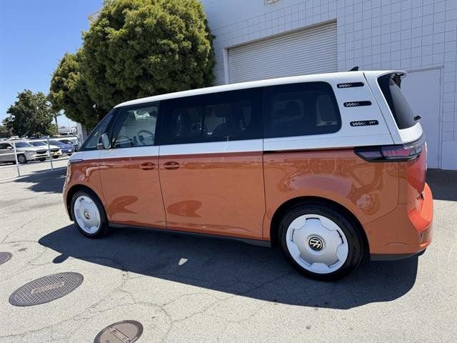 New 2025 Volkswagen ID. Buzz Pro S Plus RWD image 3
