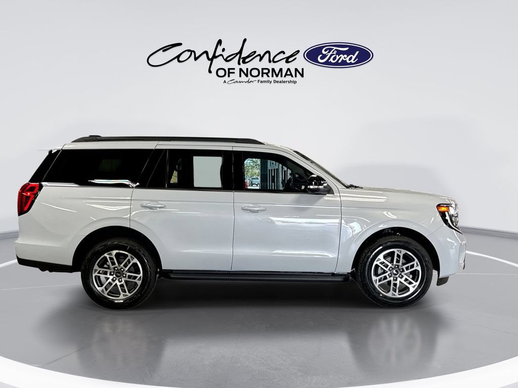 New 2026 Ford Expedition Active AWD/4WD image 10