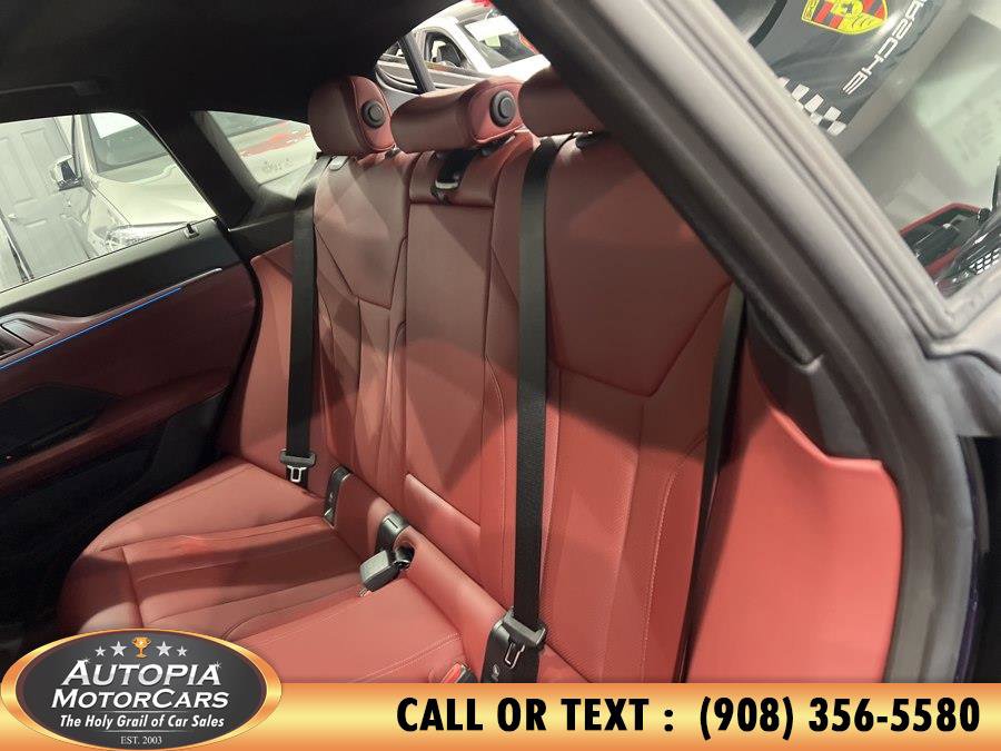 Used 2023 BMW i4 eDrive40 w/ M Sport Package image 17