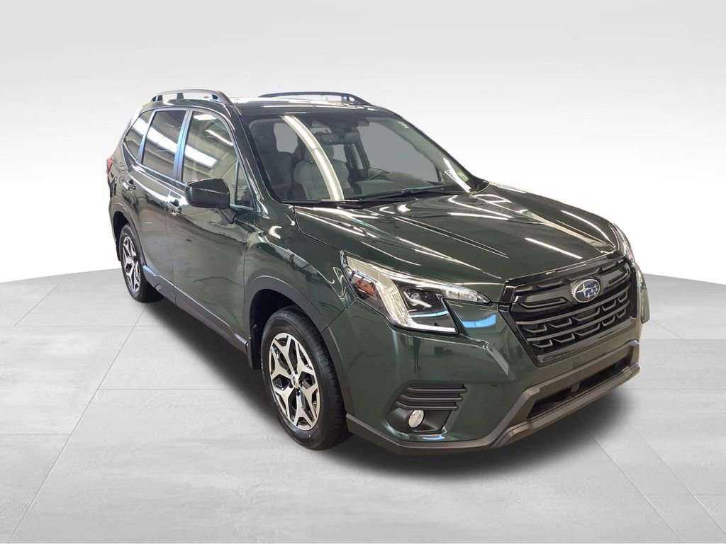 Used 2023 Subaru Forester Premium AWD/4WD image 7