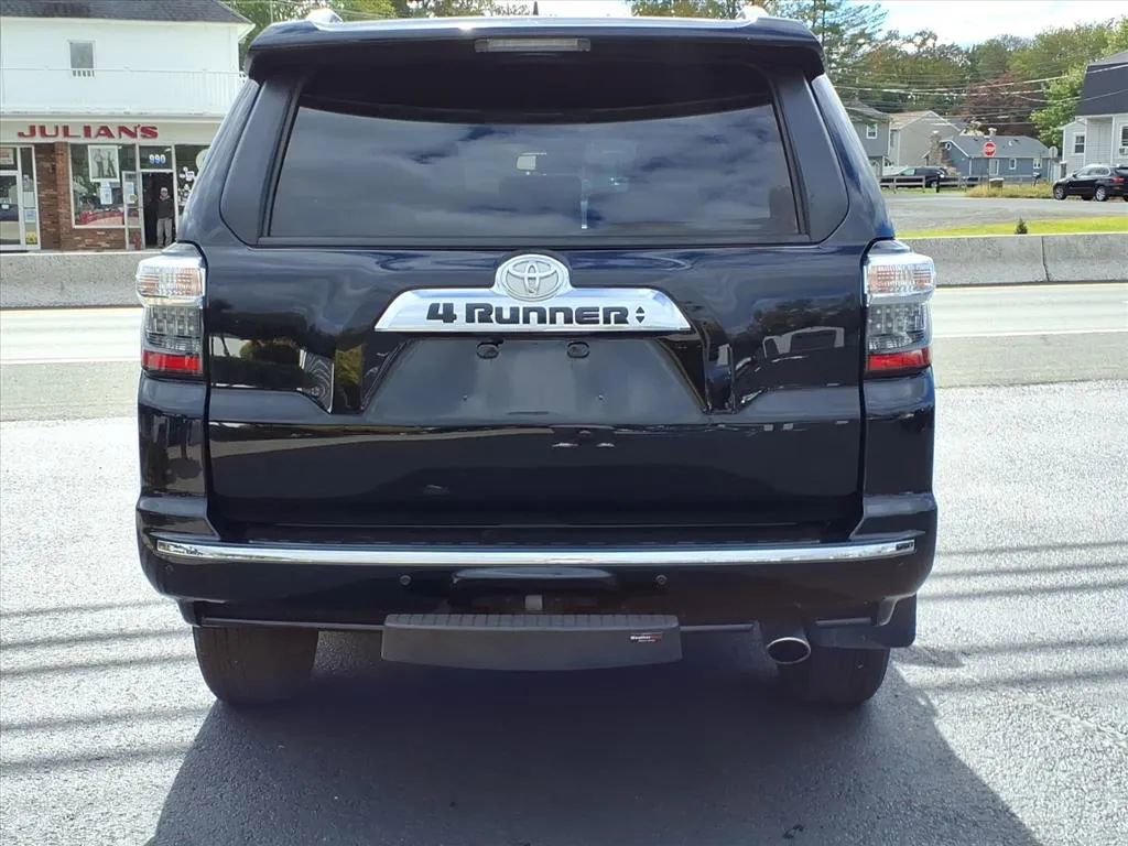 Used 2023 Toyota 4Runner Limited image 4