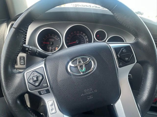 Used 2016 Toyota Sequoia SR5 w/ Premium Package image 12