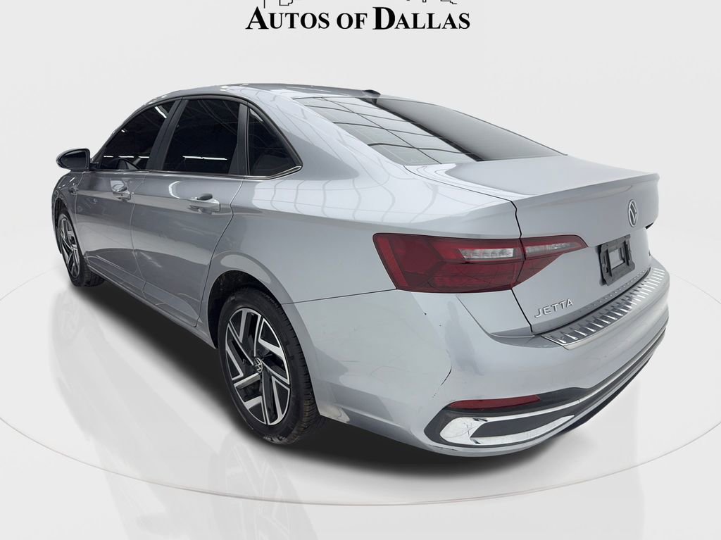 Used 2024 Volkswagen Jetta SEL FWD image 12