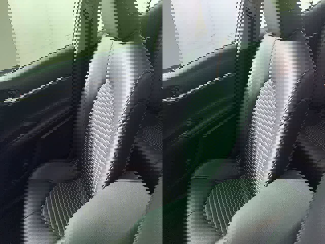 Used 2023 Toyota Camry SE image 26