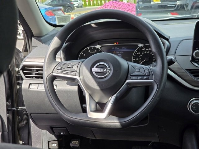 Used 2024 Nissan Altima 2.5 SV image 23