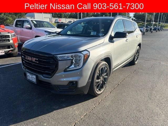 Used 2024 GMC Terrain SLT w/ Tech Package FWD image 6