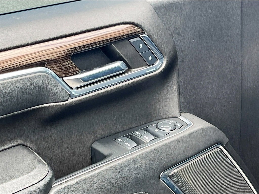 Used 2024 Chevrolet Silverado 1500 LT image 17