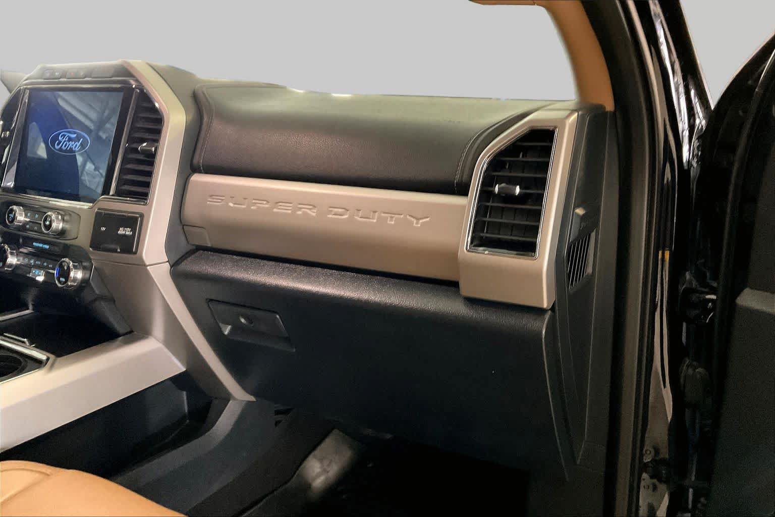 Used 2022 Ford F250 Lariat w/ FX4 Off-Road Package AWD/4WD image 16