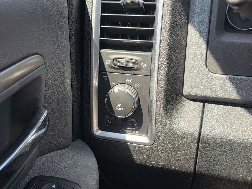 Used 2014 RAM 1500 Big Horn AWD/4WD image 31