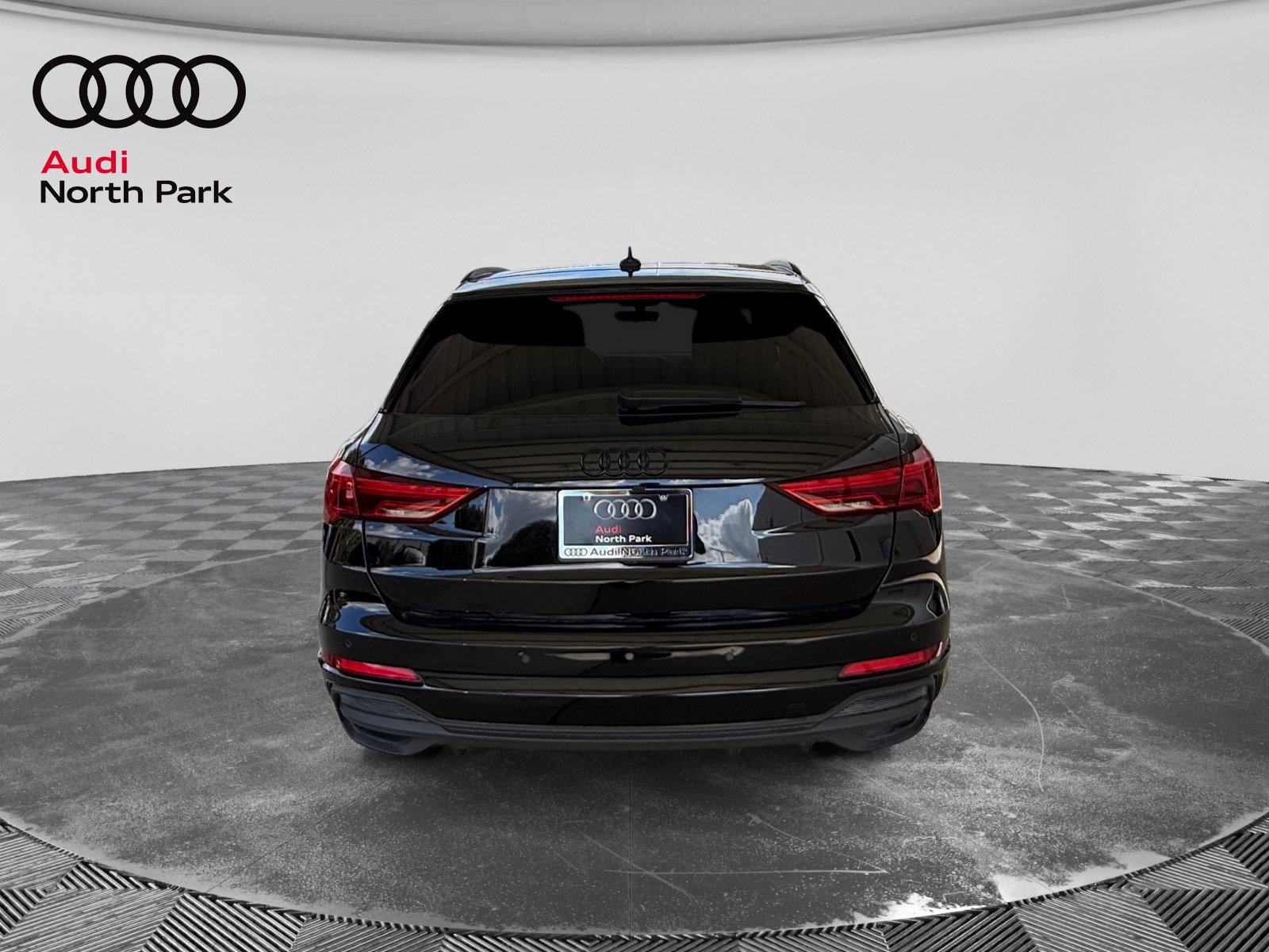 Used 2024 Audi Q3 2.0T Premium Plus AWD/4WD image 4