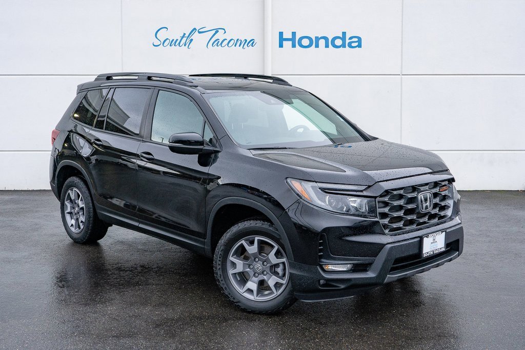 Certified 2023 Honda Passport TrailSport image 2