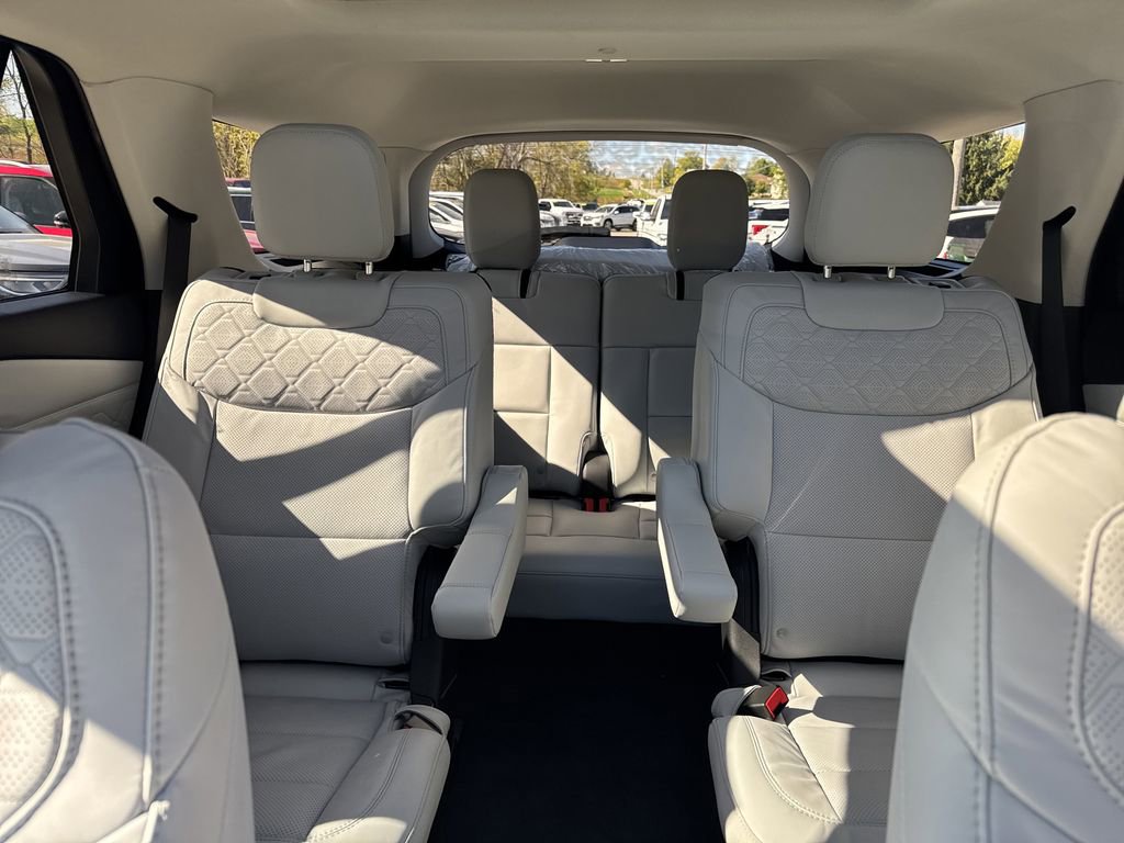 New 2026 Ford Explorer Platinum image 25