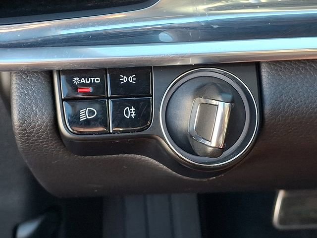 Used 2018 Porsche Panamera 4 image 29