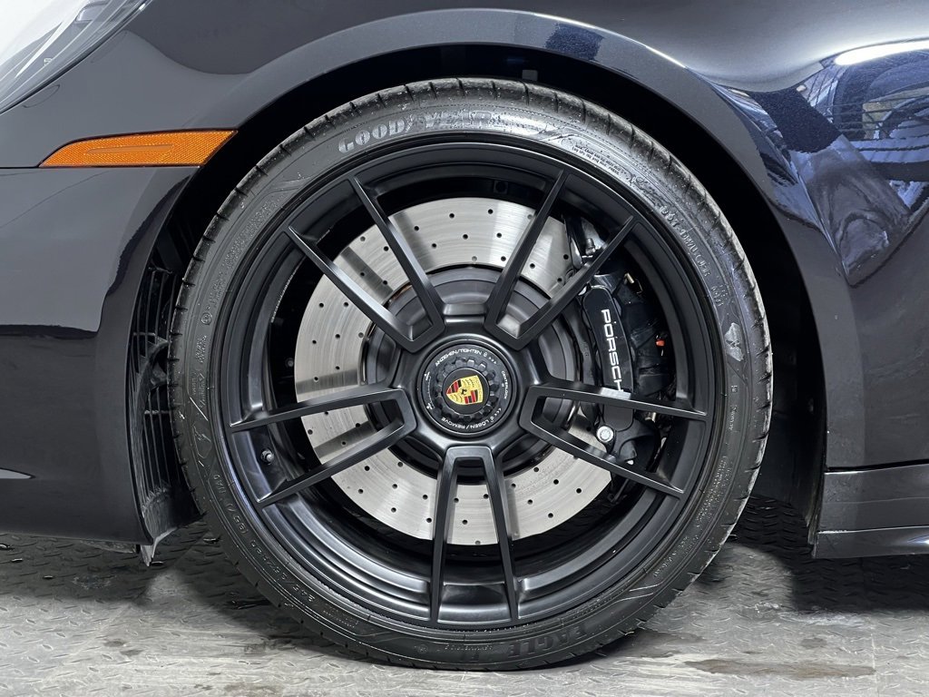 Certified 2023 Porsche 911 Carrera GTS image 13
