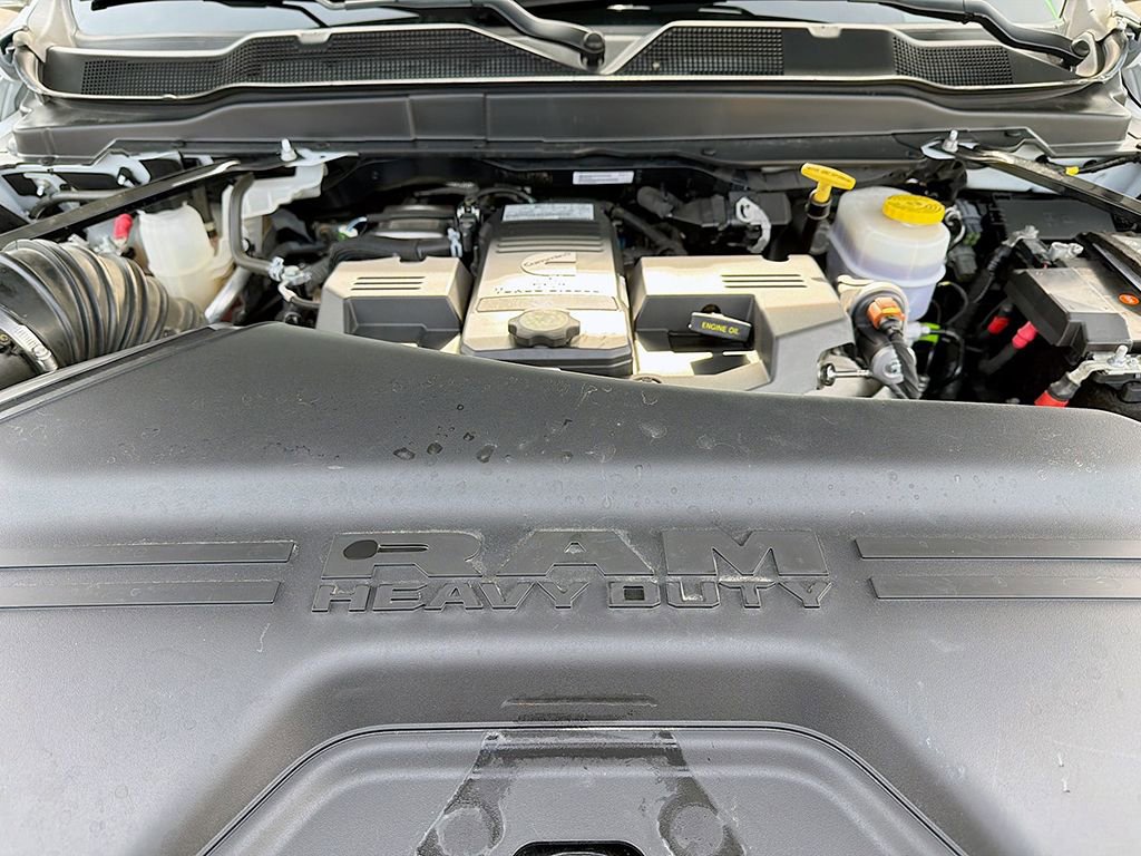 Used 2022 RAM 3500 Tradesman AWD/4WD image 12