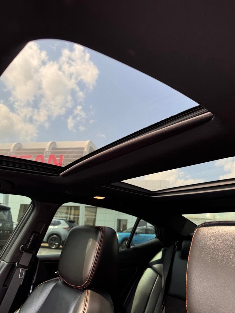 Used 2019 Nissan Maxima SR w/ Premium Package FWD image 19