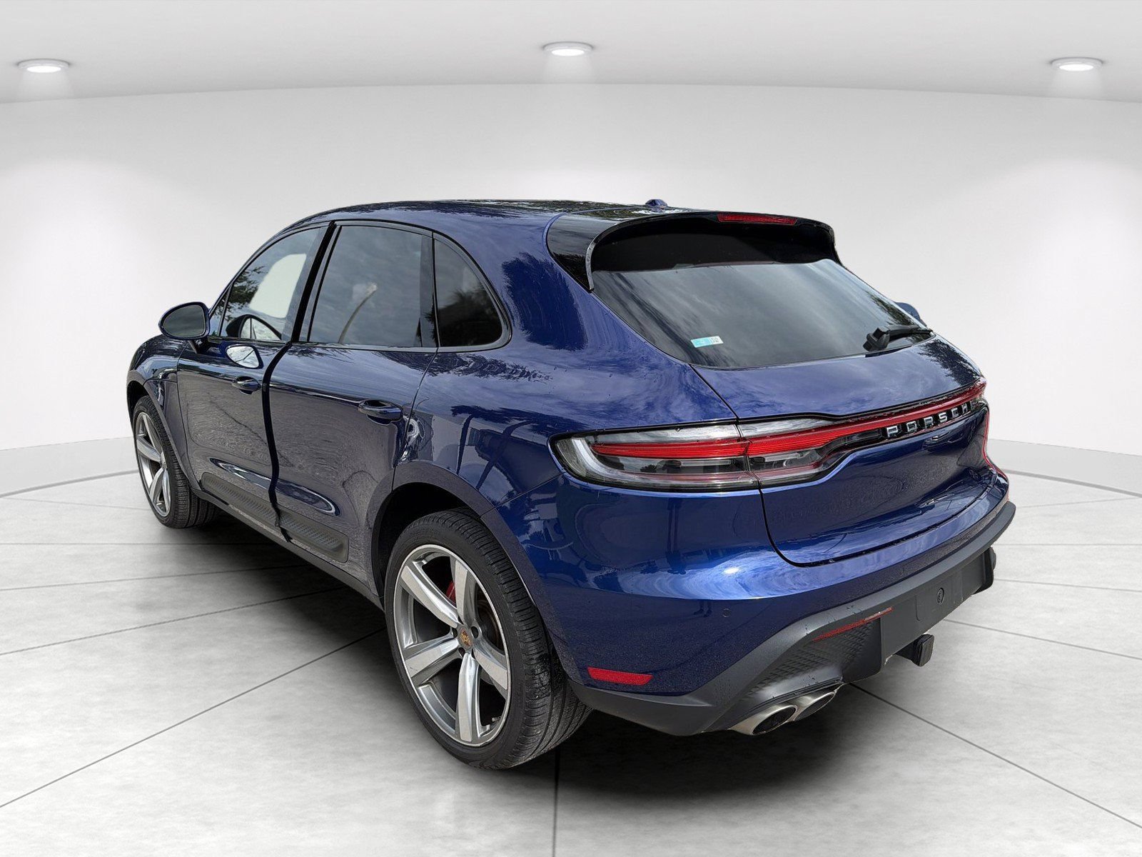 Used 2022 Porsche Macan S AWD/4WD image 6