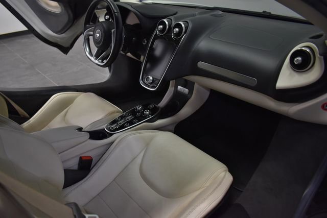 Used 2020 McLaren GT image 13